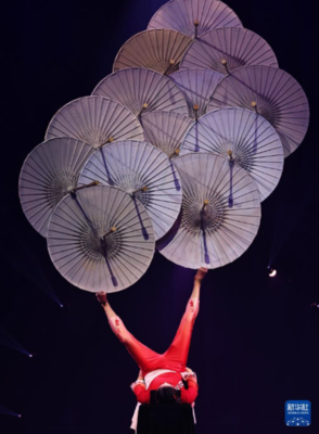 中國雜技&ldquo;奇妙之夜&rdquo;在法國巴黎舉行